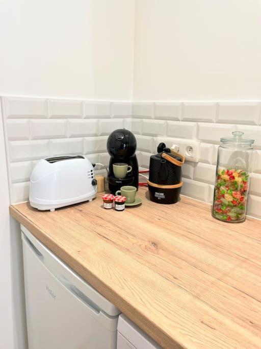 רודז Hyper Centre Appartement Cosy Wifi מראה חיצוני תמונה