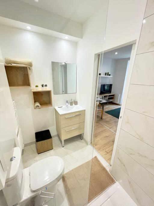 רודז Hyper Centre Appartement Cosy Wifi מראה חיצוני תמונה
